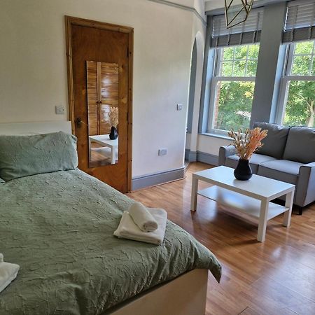 Bright Studio Apartment In A Perfect Location ลอนดอน ภายนอก รูปภาพ